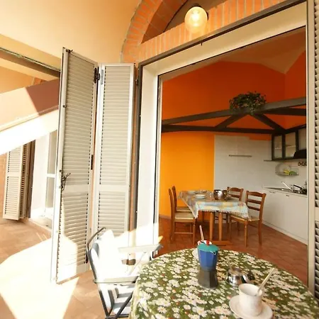 Apartment Sinfonia Mimosa 2-room-flat *